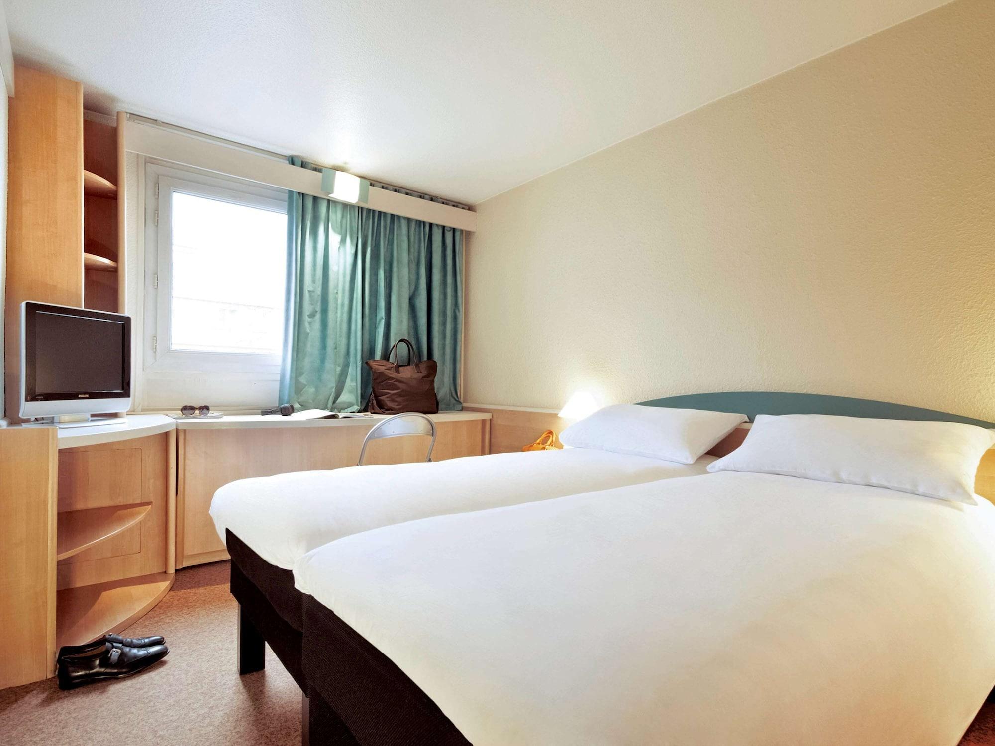 Ibis Sion Hotel Exterior photo